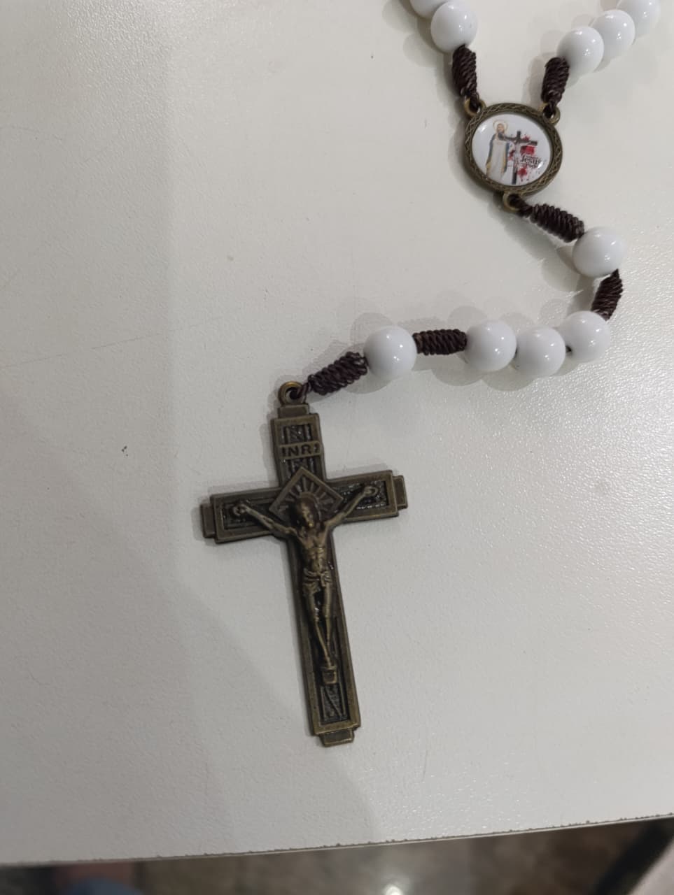 terco-branco-da-virgem-poderosa-bolinhas-plasticas3