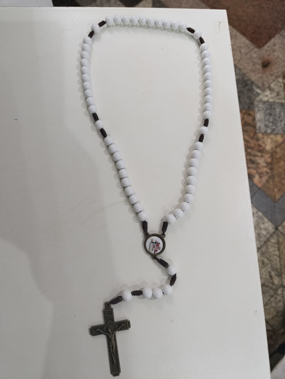 terco-branco-da-virgem-poderosa-bolinhas-plasticas4