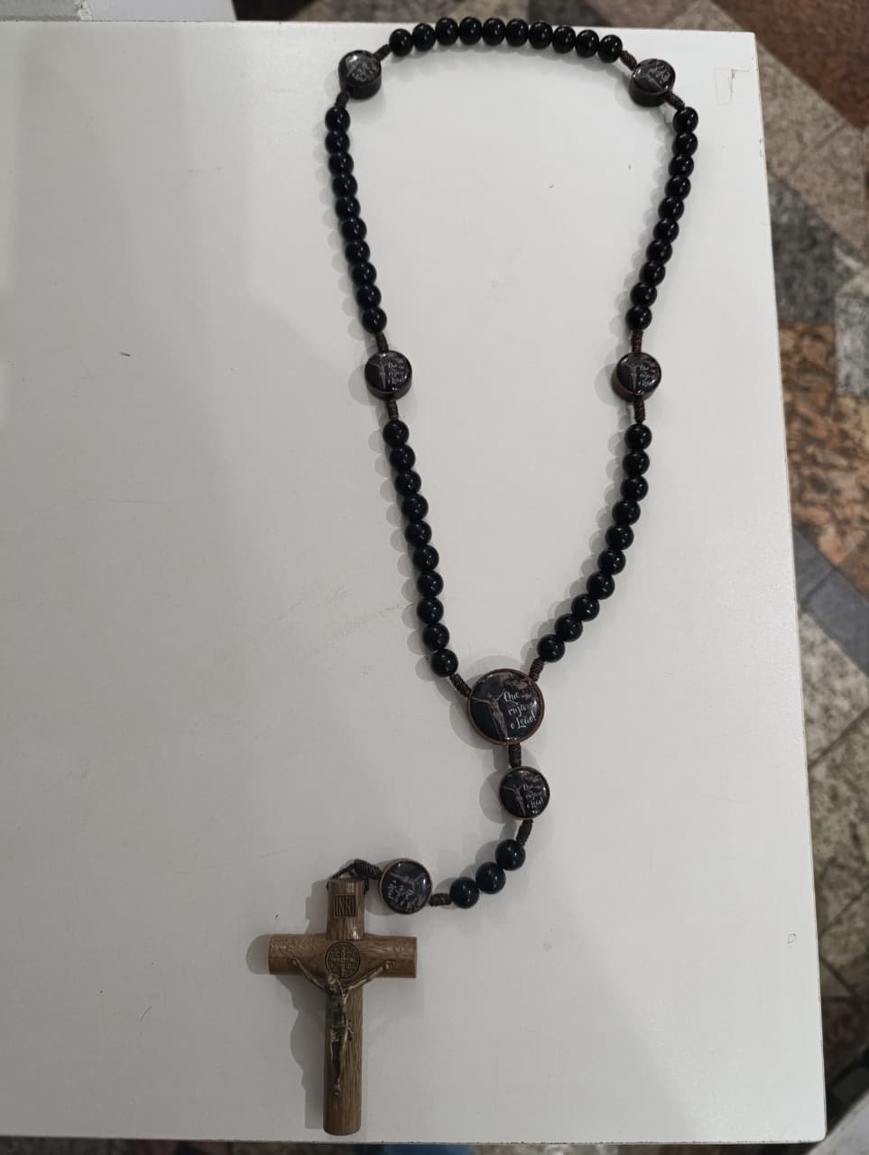 terco-que-ruja-o-leao-com-contas-plasticas3