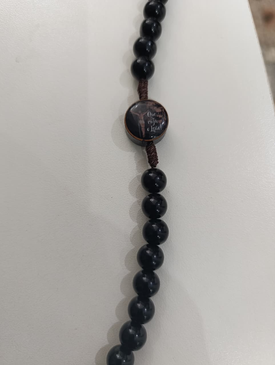 terco-que-ruja-o-leao-com-contas-plasticas5