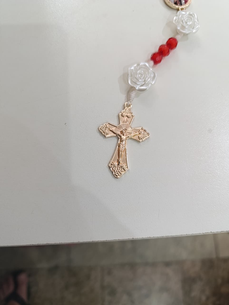 terco-vermelho-santa-terezinha-6mm-crucifixo-ferro-1